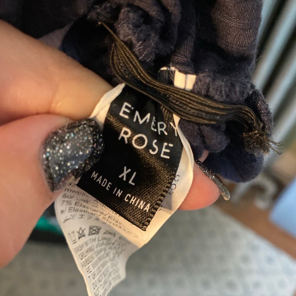 🔥 SALE!!  Emery Rose side ruched tank top - Picture 4 of 5